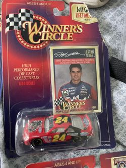 Jeff Gordon 1/64 NASCAR Die Cast Car Collection Hot Wheels 