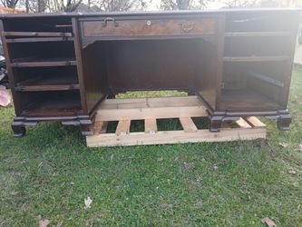 Desk