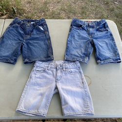 Boys Size 7 Jean Shorts excellent Condition ! $5 Each Or Bundle All For $10 