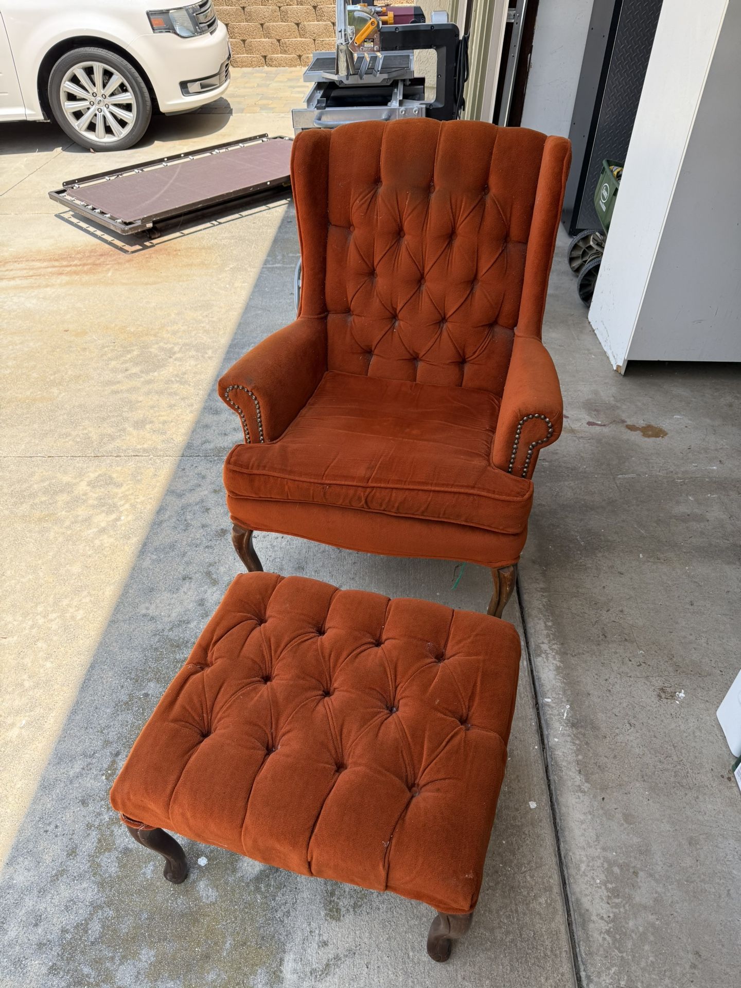Armchair With Ottoman