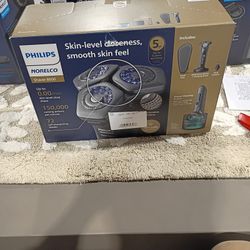 Phillips Norelco Shaver 8000