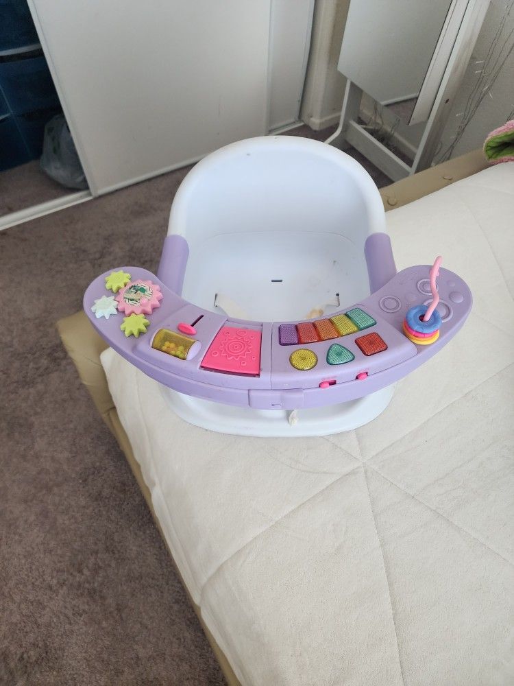 Music & Lights 3-in-1 Discovery Seat and Booster, Unisex, Lavender