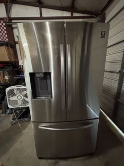 Good working Samsung refrigerator/freezer