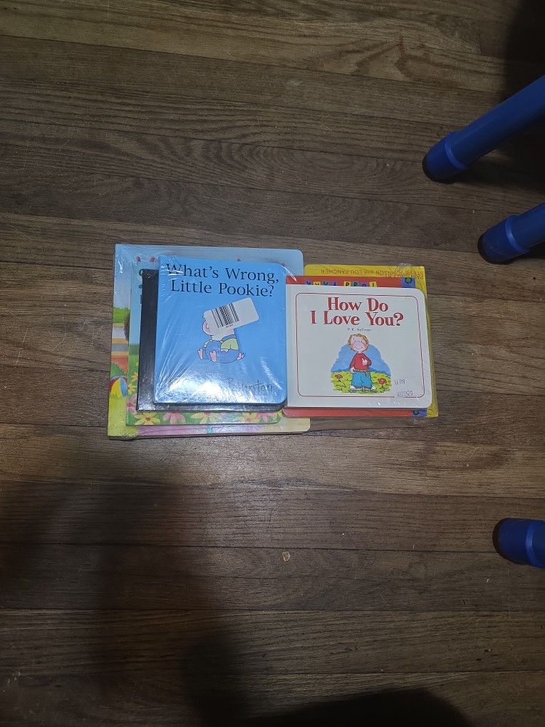 Social Emotional 8 Board Books