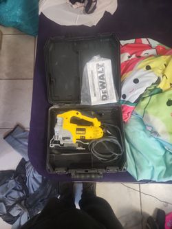 Dewalt Electric Jigsaw W/ Case
