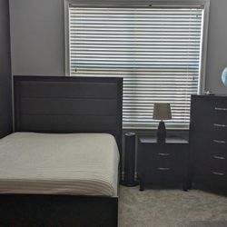 Bedroom Set- Full Size Bed 