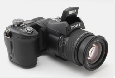 Sony DAC-F828 Digital Camera