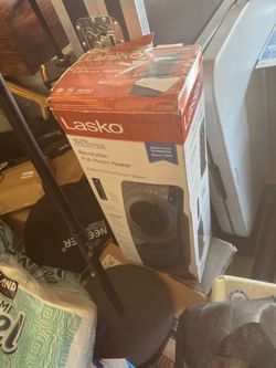 Lasko 1500 watts ceramic w/remote oscillates . This Is Going To Be A Cold Winter Don't Get Caught Off Guard I Have One It Warms My Living Room