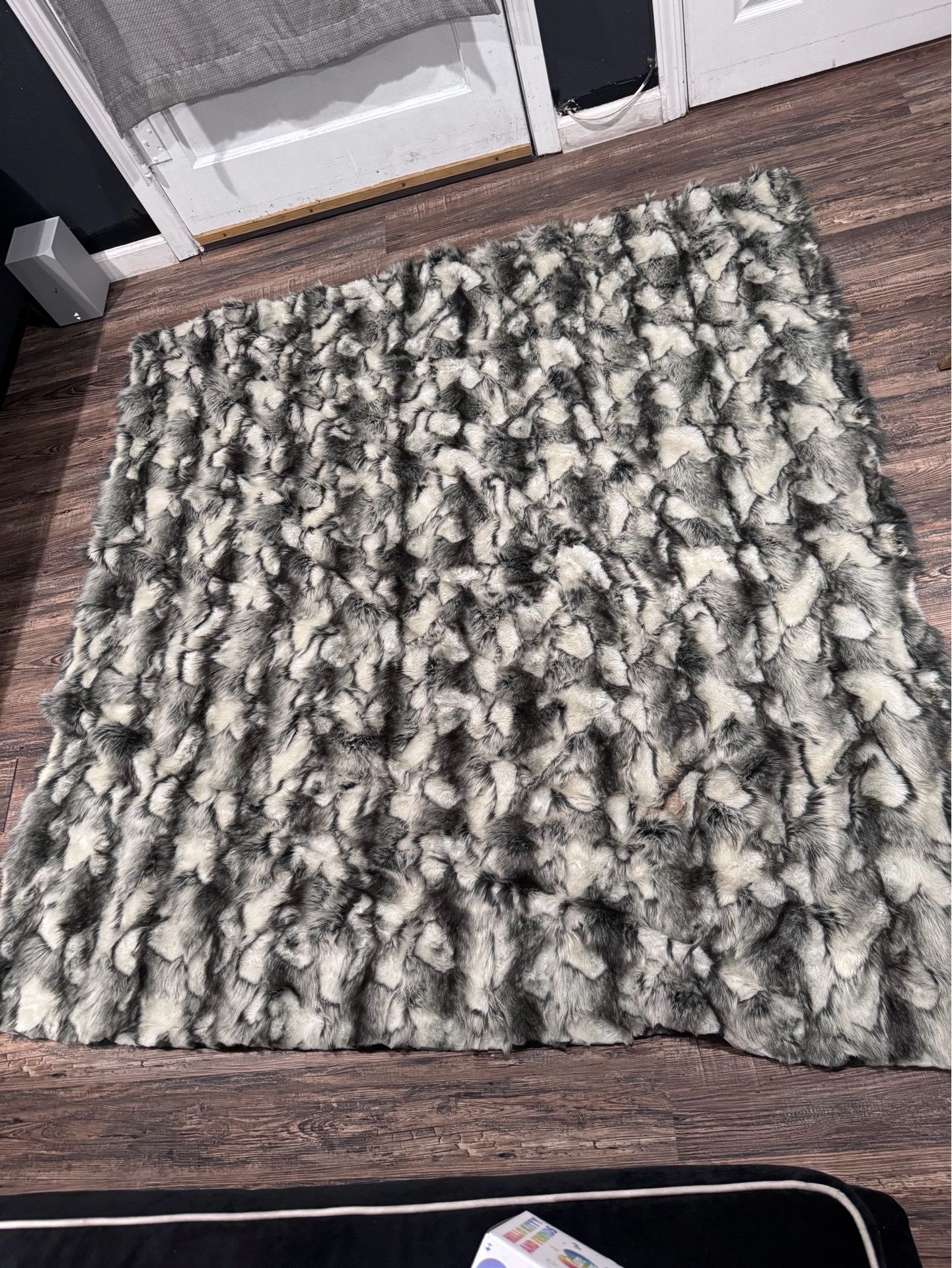 Fur rug carpet
