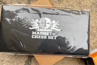 New WE Games 10-inch Checkbook Magnetic Chess Set sealed- fun hobby/game
