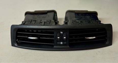 10-12 Lexus IS250 IS350 Upper Dash Vent Assembly Black