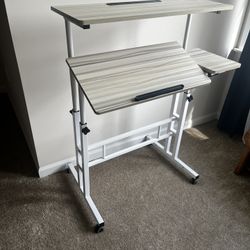 Standing desk