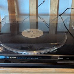 Technics sl-qd33 record player