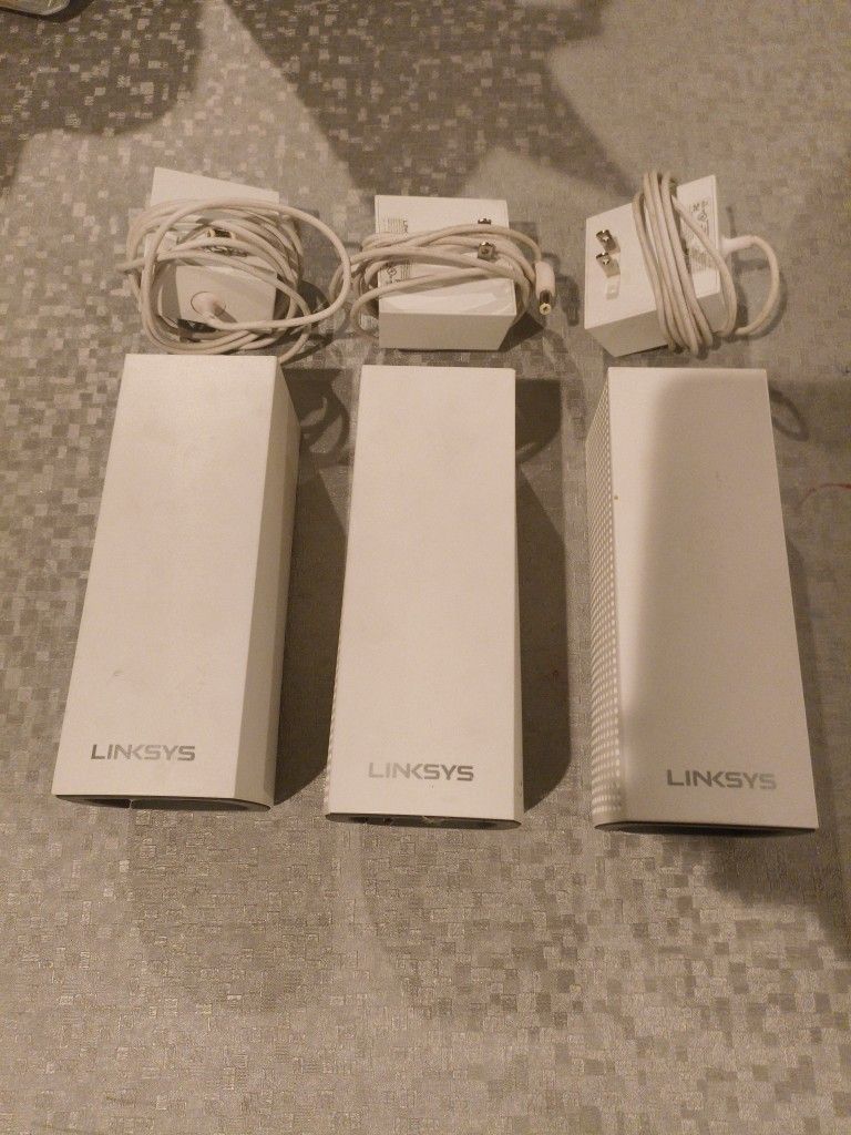 Excellent Condition Linksys Velop 3 Pack Mesh System