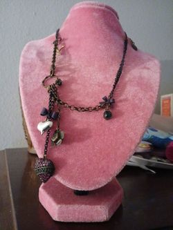 Juicy contour necklace