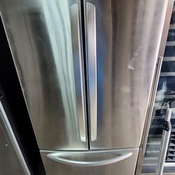 LG 30" WIDE Apartment Size Stainless Steel French Door Refrigerator With Ice Maker 