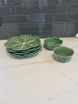 Bordallo Pinheiro cabbage plate set