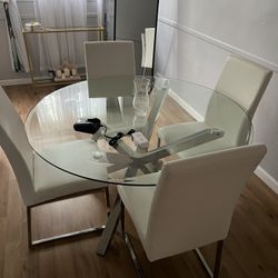 Dining Room Table 