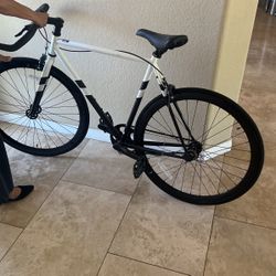 Bicycle / State Bicycle 700c