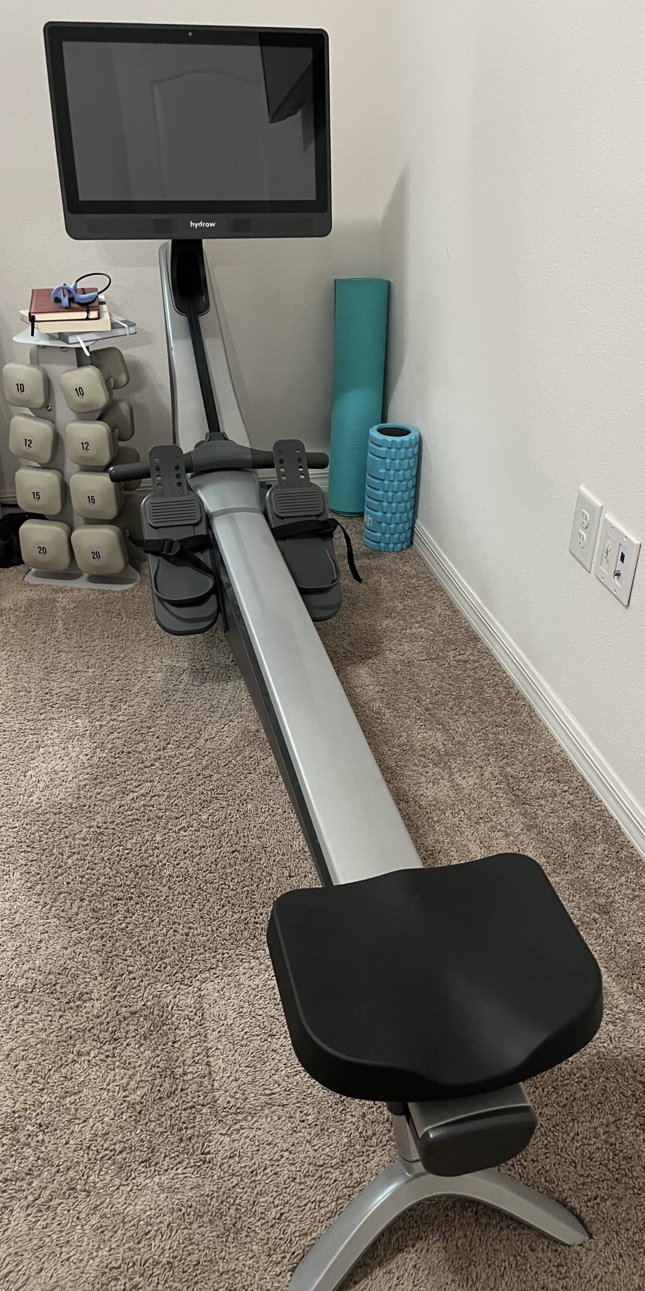 2020 Hydrow Pro Rowing Machine Very Good Condition 51-200 Rides CR14A101 - Spring Hill, FL