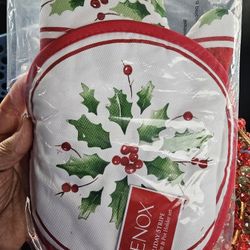 Lenox Holiday Oven Mitt & Pot Holder