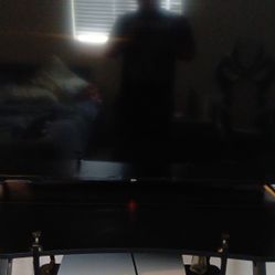 Vendo Todo Esto , Pantalla Roku 50" Escritorio Gamer , Silla Gamer 