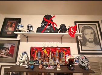Lego collection for sale 6 Star Wars and Batman city (As a set only)