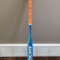 Worth Storm softball bat