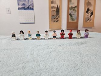 Lot of 10 Building Block Minifigures