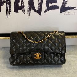 Chanel Classic Medium Double Flap