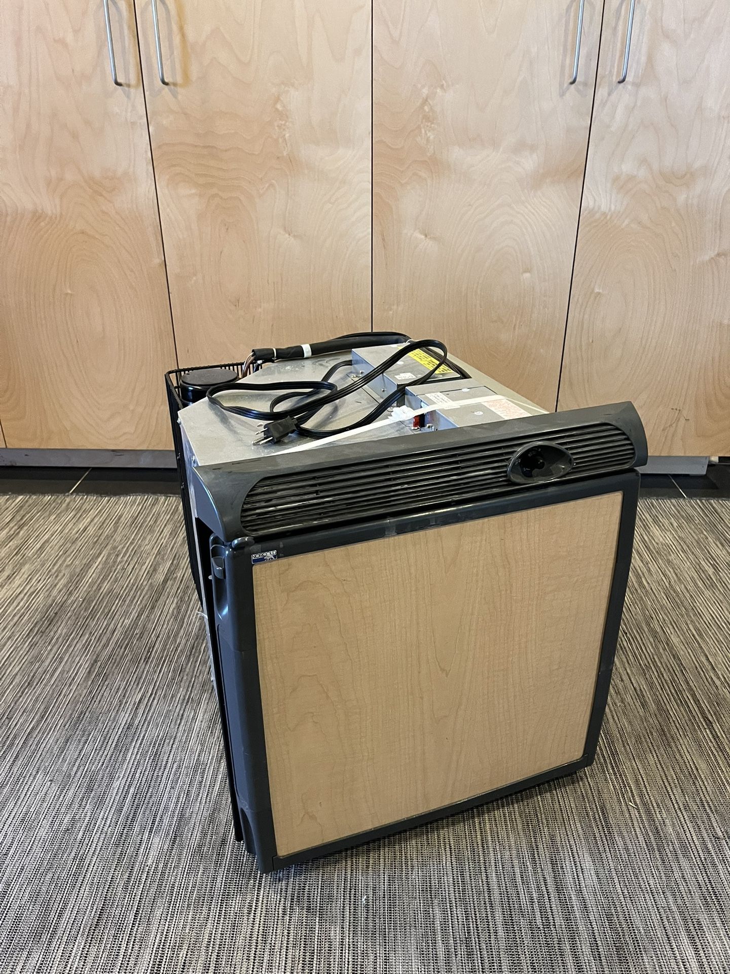 Norcold Fridge/Freezer Model# DE 0051