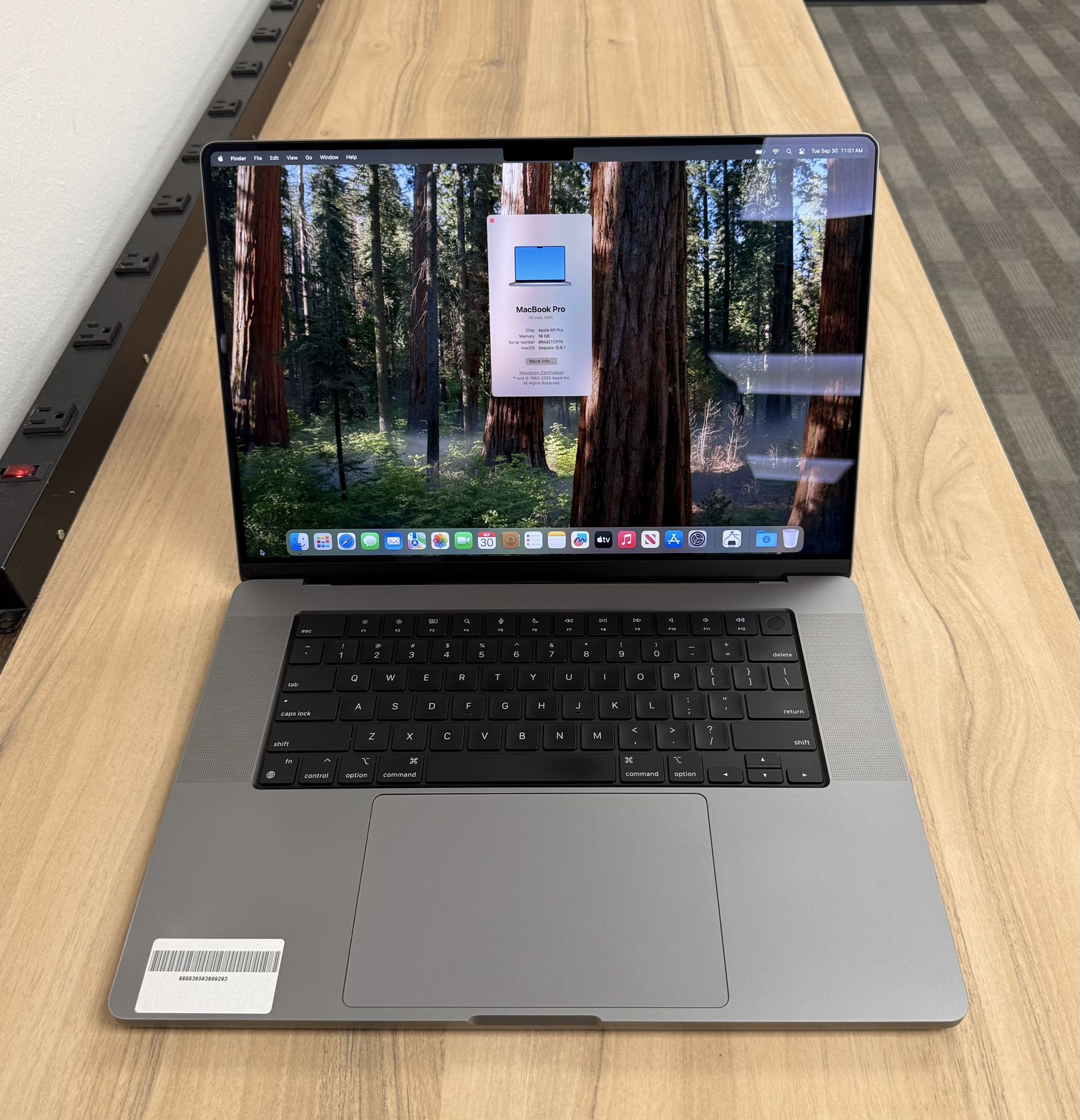 16" MacBook Pro M1 Pro 10 Core*1TB SSD*16GB RAM