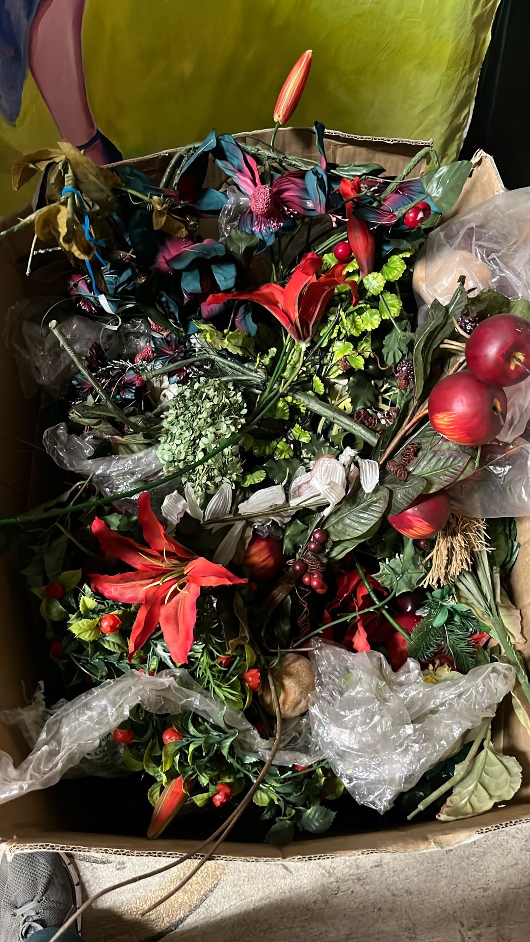 Fruit and flower box