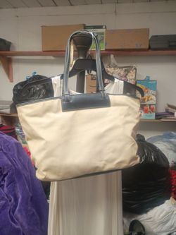 Woman's tote