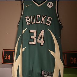 Bucks Giannis Jersey 