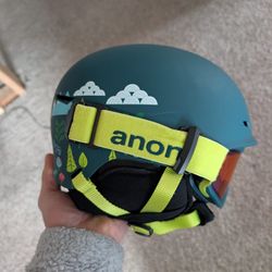 Kids Anon Ski/Snowboard Helmet With Goggles. Size S/M