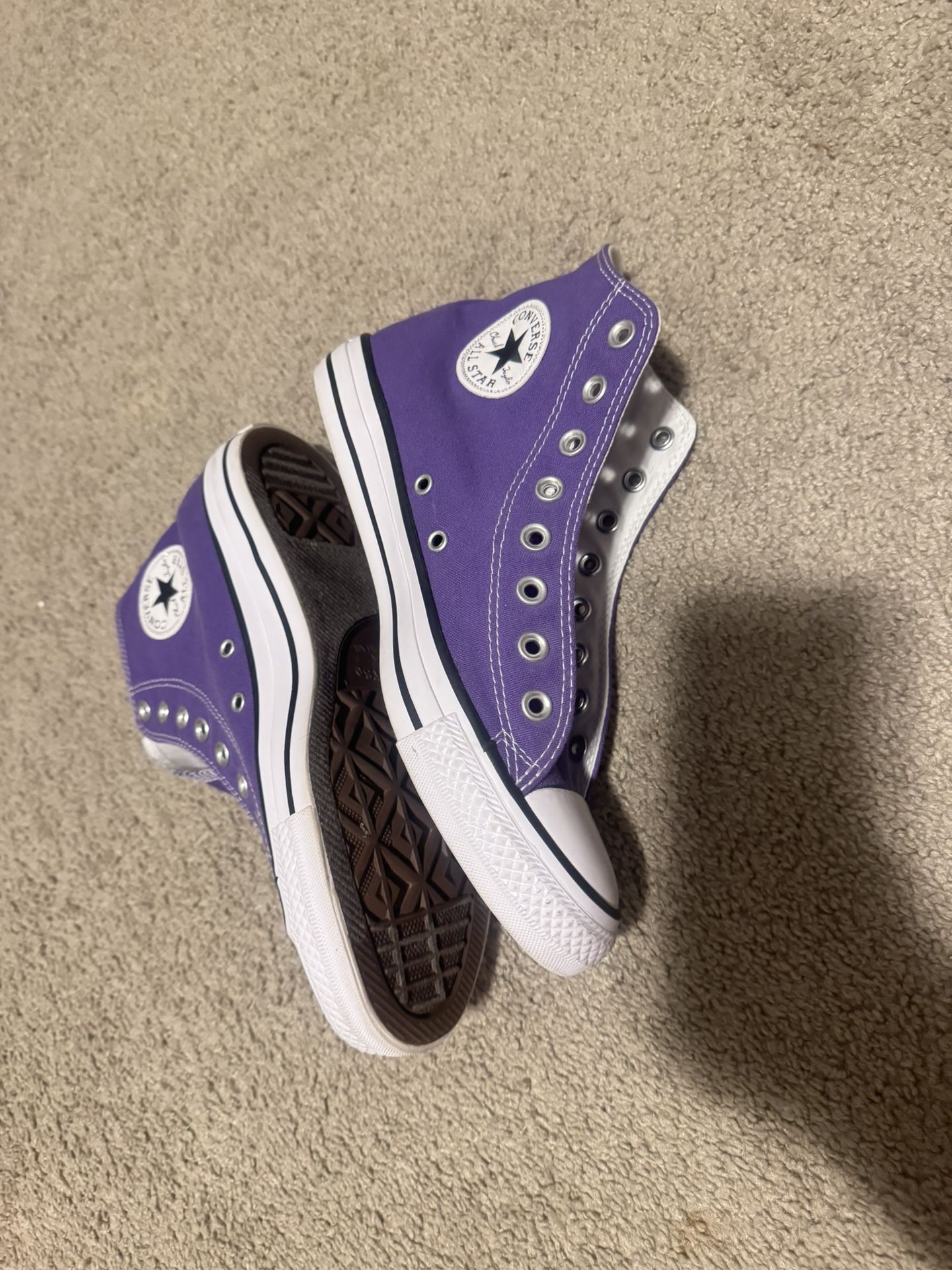 Converse Chuck Taylor All Star High-Top Sneaker Electric Purple Unisex M8 W10