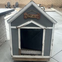 Dog House 