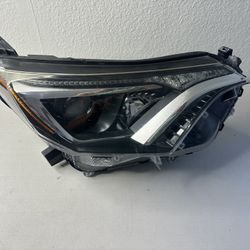 2016-2017-2018 TOYOTA RAV4 RIGHT LED HEADLIGHT OEM