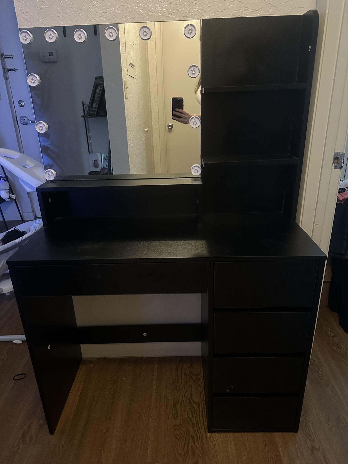 Vanity (used)