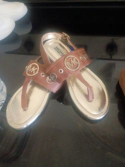 Mk sandals