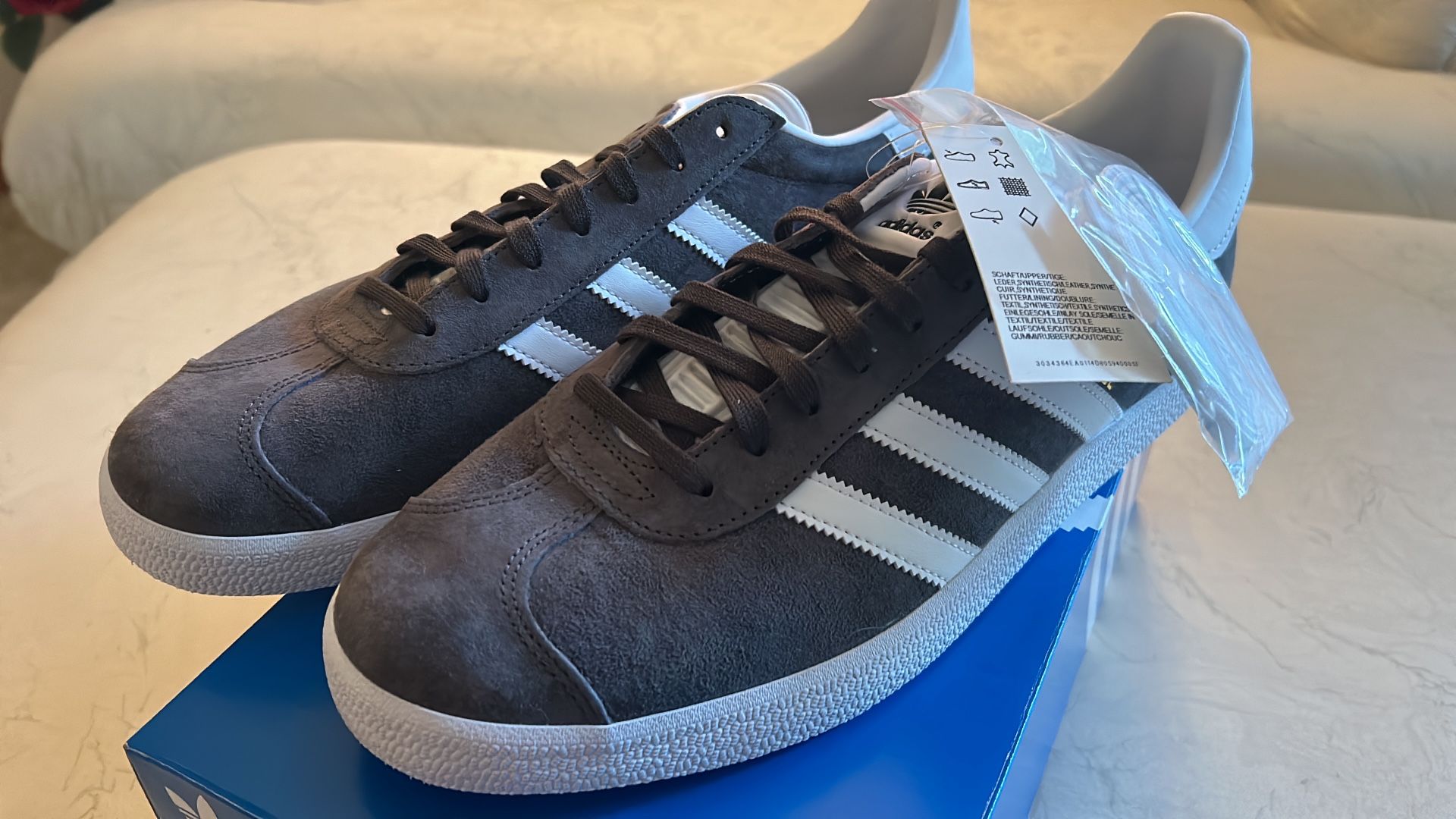 ADIDAS GAZELLE NEW GRAY SUEDE MEN’S Shoe Size 11 Tags Box