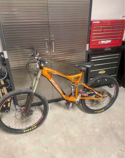 Specialized Enduro Mountain Bike