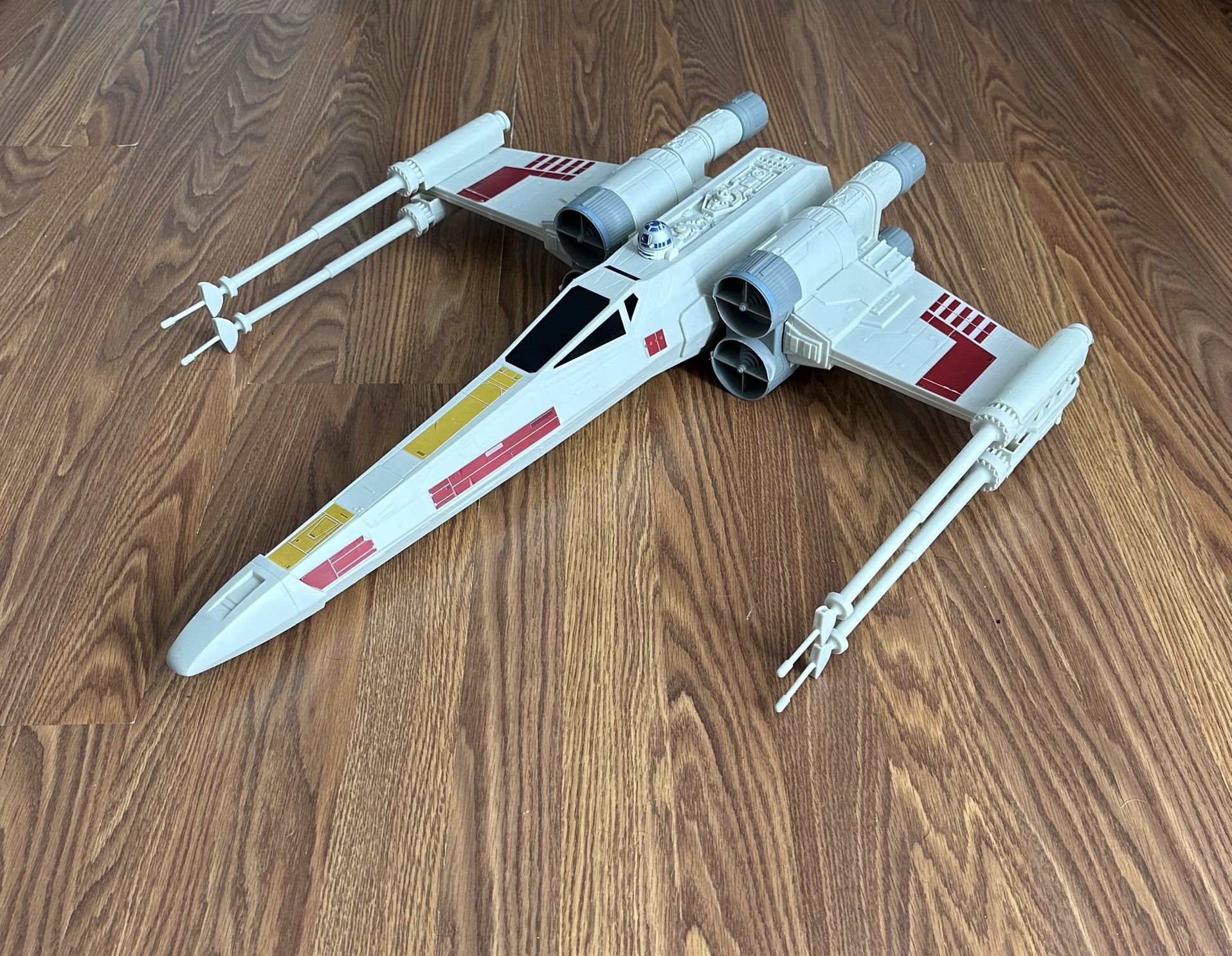 Large Star Wars X Wing Fighter