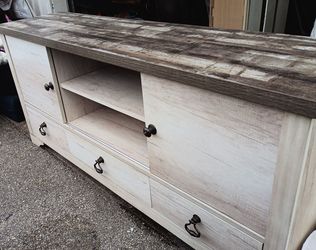 Tv stand for sale,like new