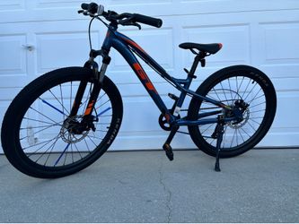 GT Stomper Pro mountain bike