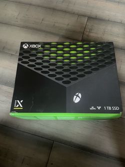 Xbox series X  (1tb) UNOPENED BOX
