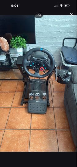 Logitech G29 Racing Wheel with Stand and Shifte