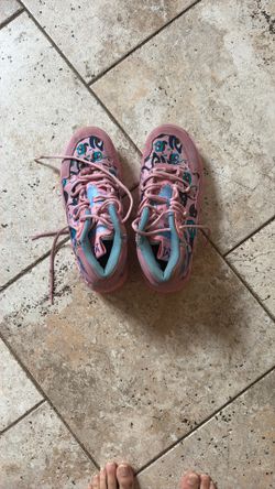 Mb03 Pink Lilac Basketball Shoes