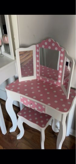 Kids Vanity Table and Stool Set